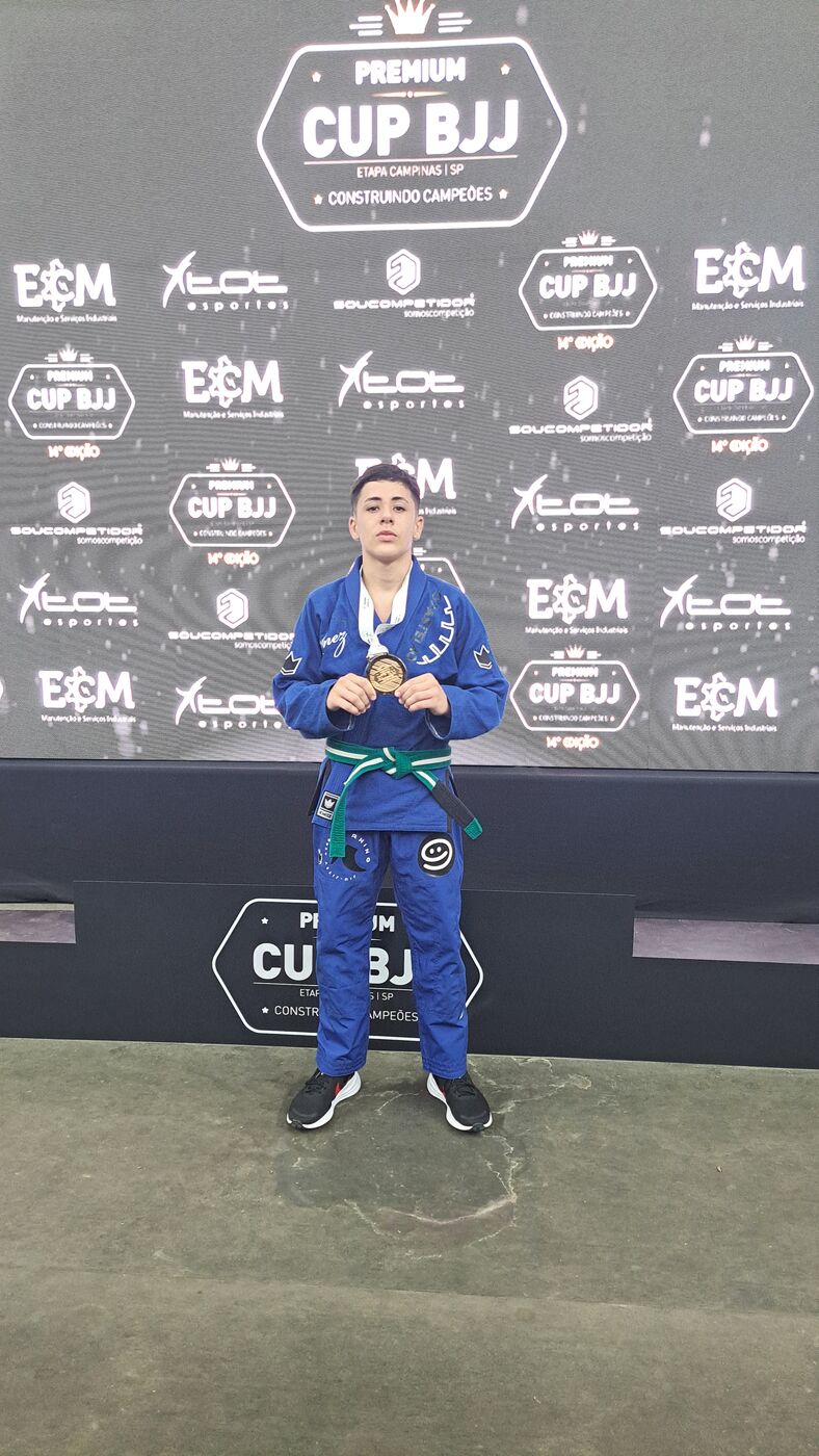 Guilherme no pódio da Premium Cup